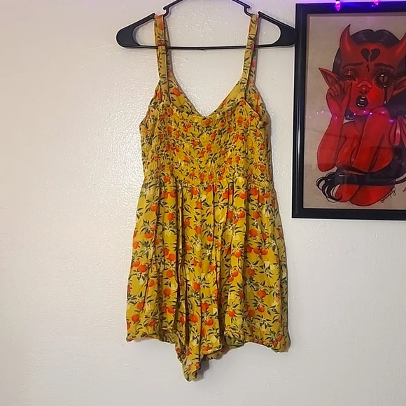 Wild fable citrus romper L - Picture 3 of 4